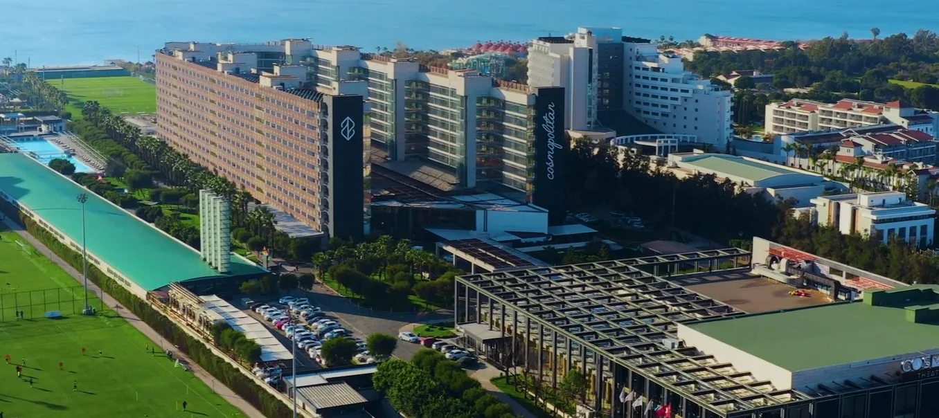 Nirvana Cosmopolitan Hotel