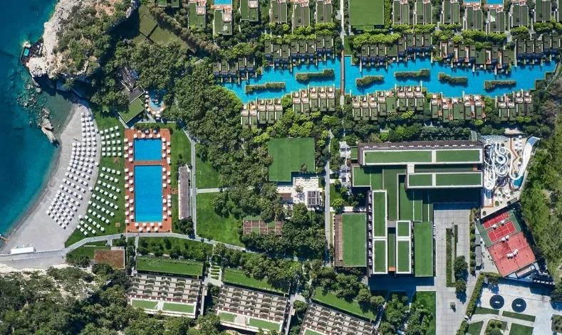 Maxx Royal Kemer: Kiriş Koyu'nda